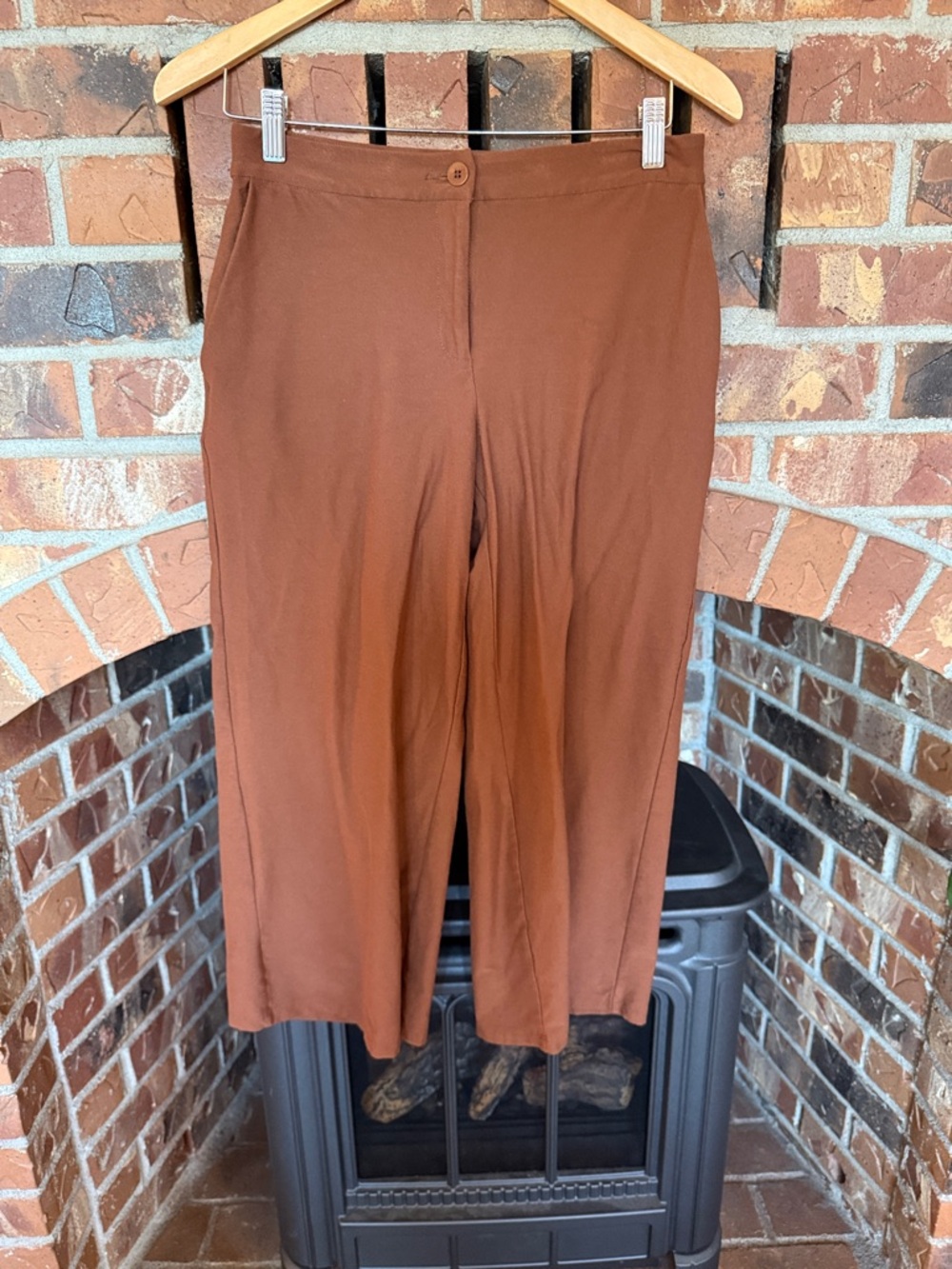 Eileen Fisher Brown Wide-Leg causal pants. Rust brown. Size 6 petite